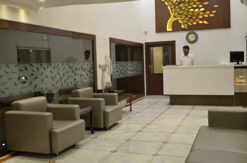 Hotel Apex International Vadodara Exterior foto
